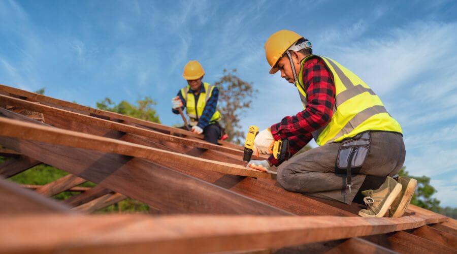Professional residential roofers in Hubertus, WI